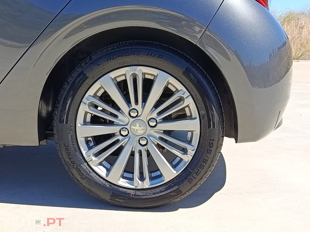 Peugeot 208 1.2 PureTech Style