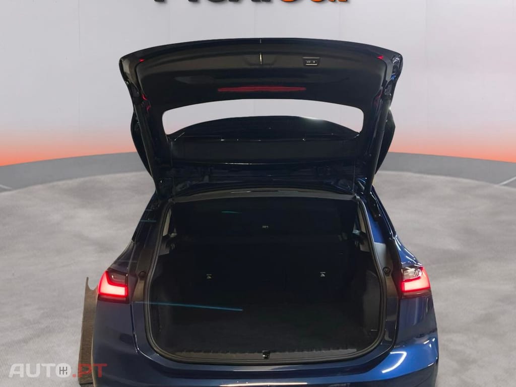 BMW 225 e xDrive Line Luxury