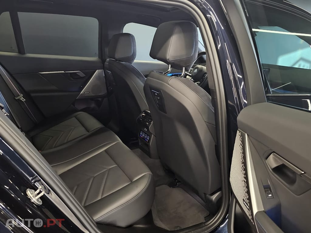 BMW i5 Touring eDrive40