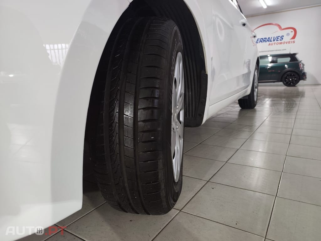 Hyundai i20 1.1 CRDi Blue Access+Bluetooth+Comandos no Volante