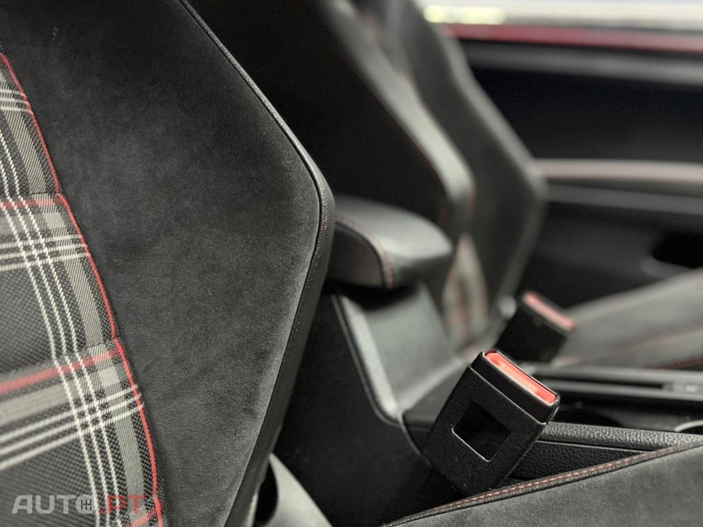 Volkswagen Golf 2.0 TSi GTi DSG Performance