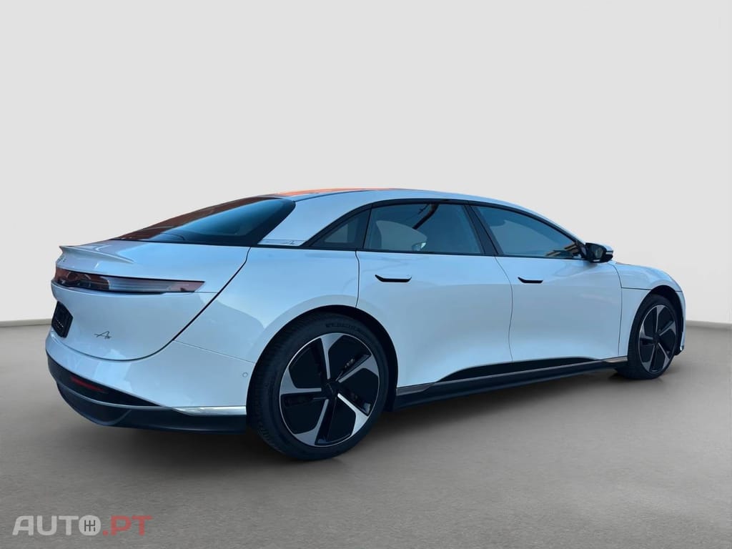 Lucid Air Pure AWD