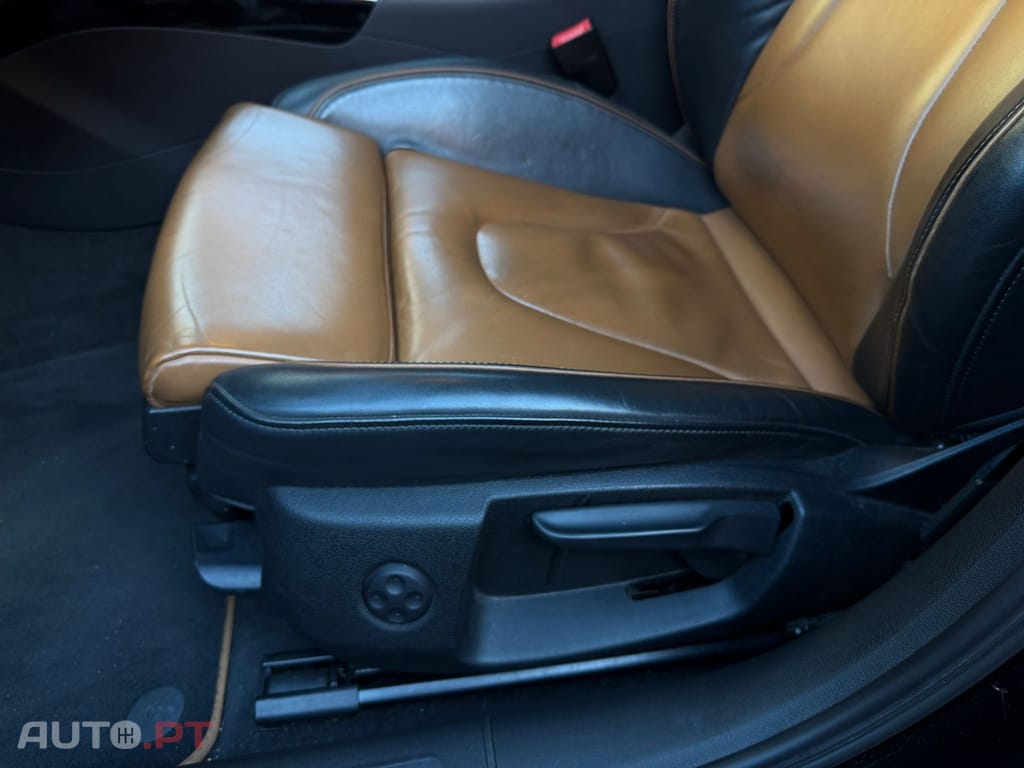 Audi A4 Avant 2.0 TDI SPORT S-TRONIC