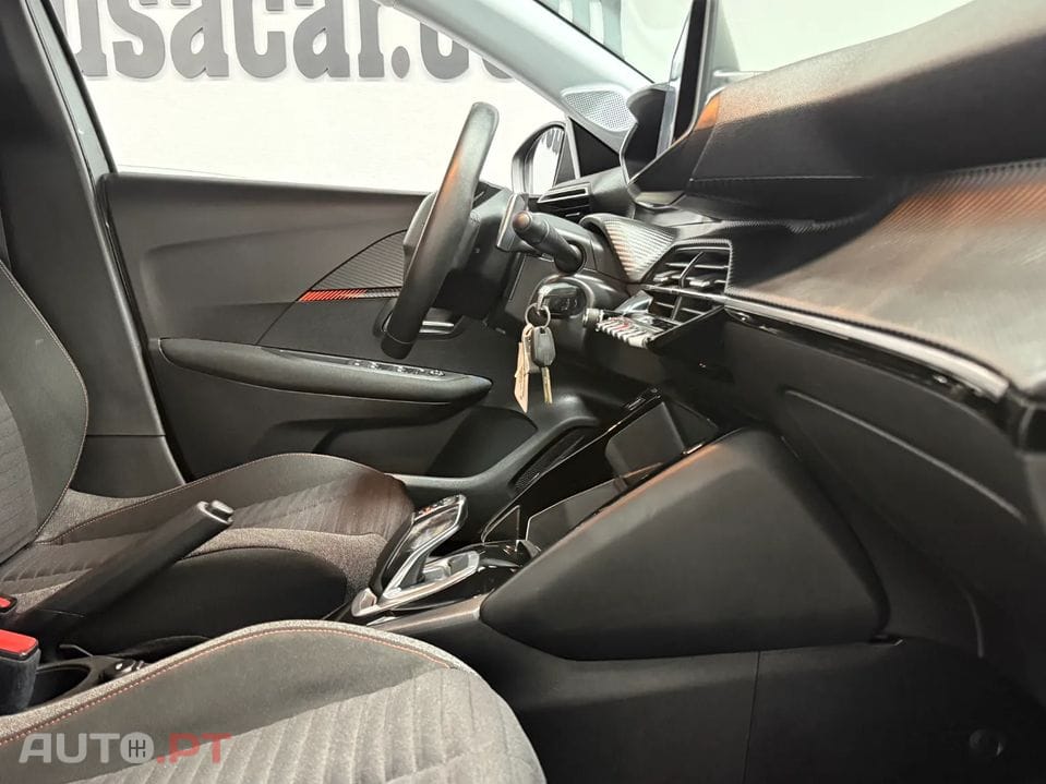 Peugeot 208 PureTech 100 EAT8 Active Pack