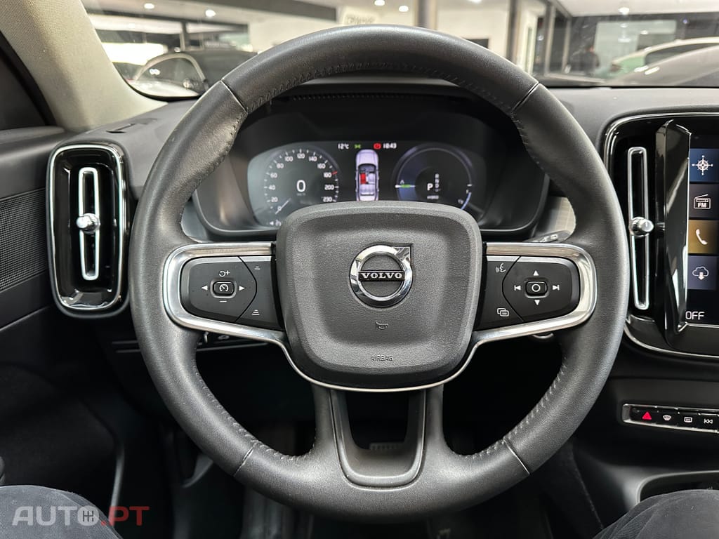Volvo XC40 T5 PHEV Inscription Expression
