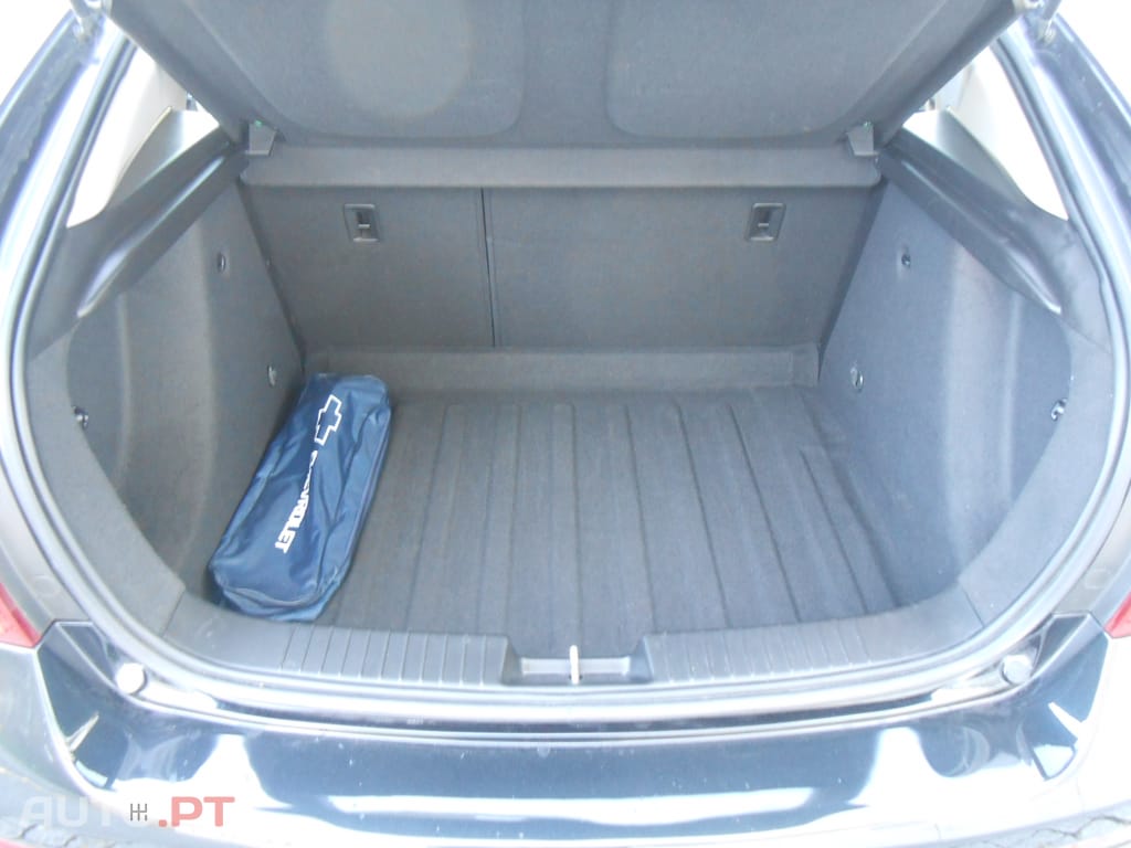 Chevrolet Cruze 1.6 I LT