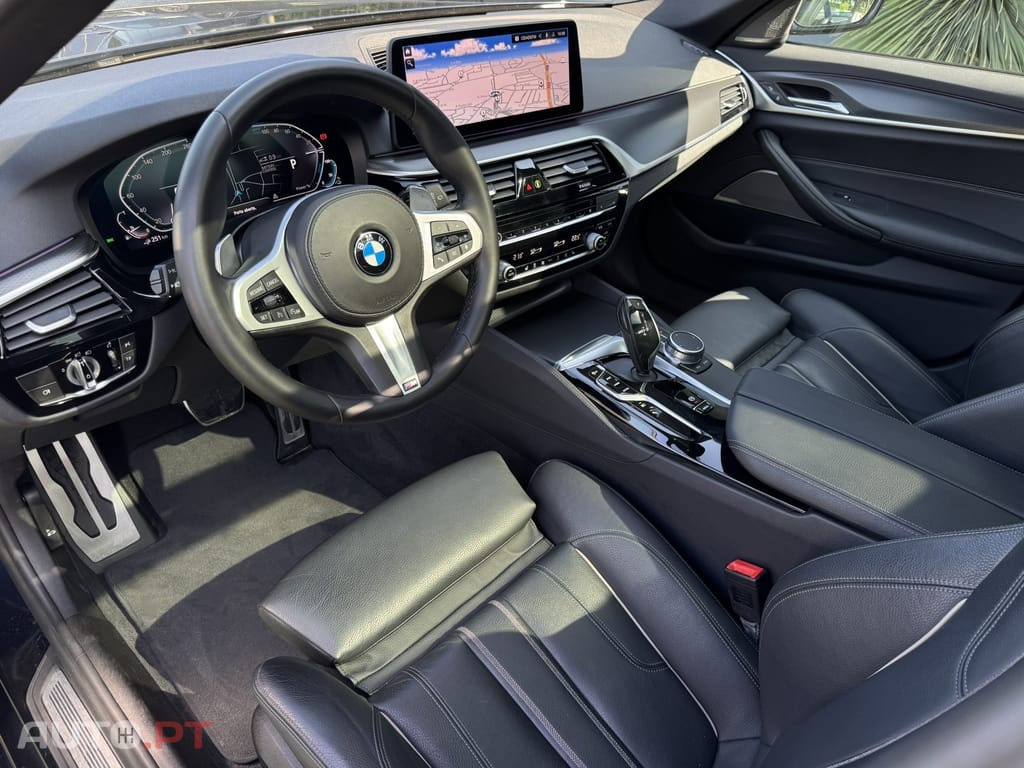 BMW 530 e Pack Desportivo M