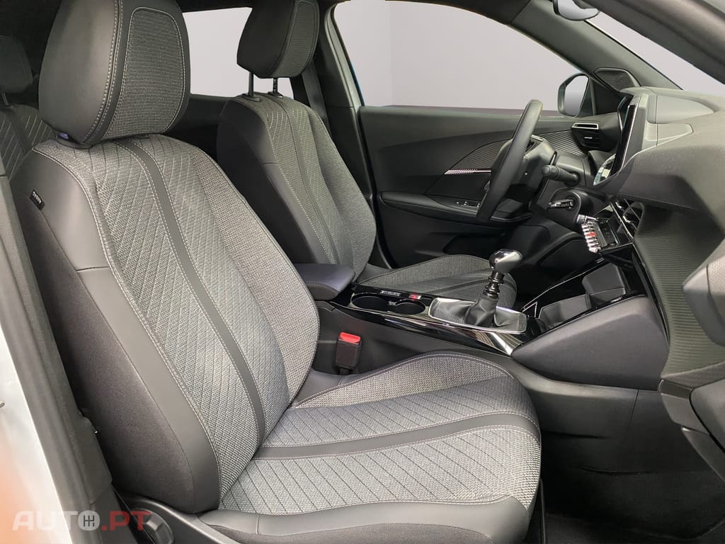 Peugeot 2008 1.2 Allure