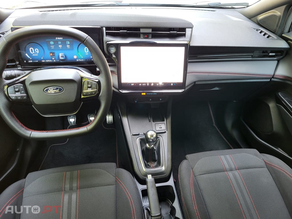 Ford Puma 1.0 EcoBoost mHEV ST-Line
