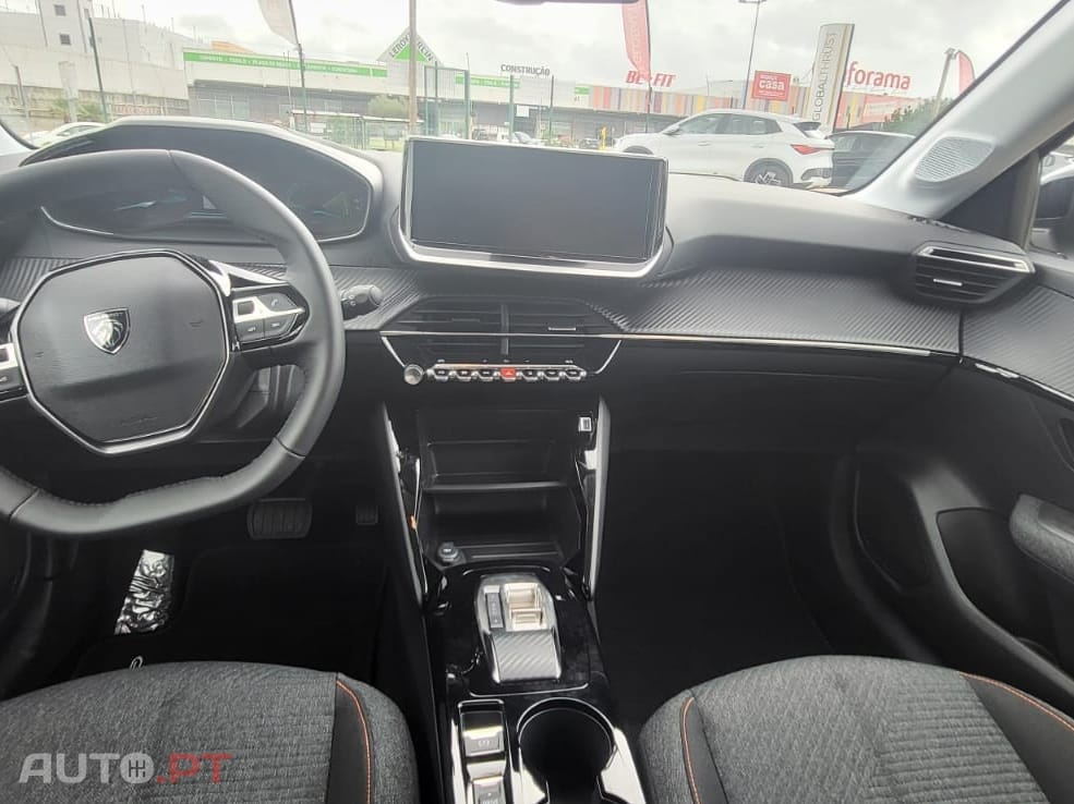 Peugeot E-208 50 kWh Style