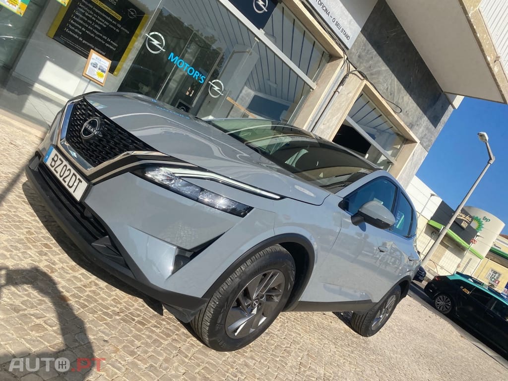 Nissan Qashqai 1.3 DIG-T Premiere Edition