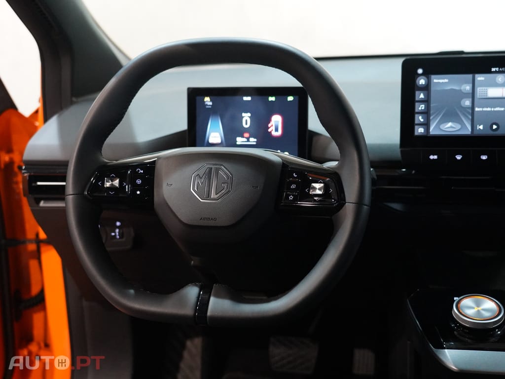 MG MG4 64 kWh Luxury