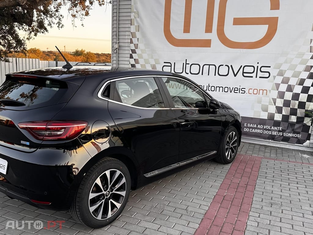 Renault Clio 1.6 E-Tech Exclusive