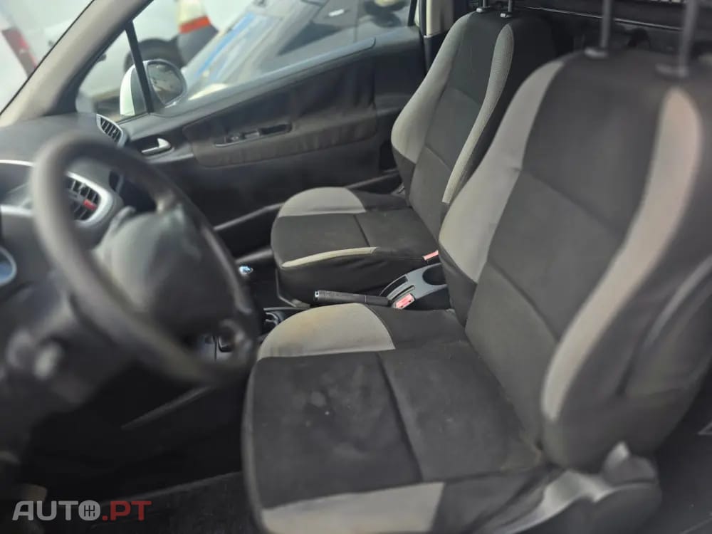 Peugeot 207 1.4 HDi Active
