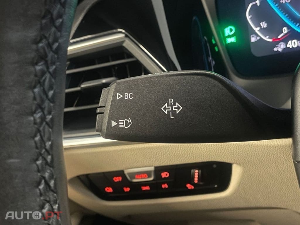BMW 330 e Touring Pack M Auto