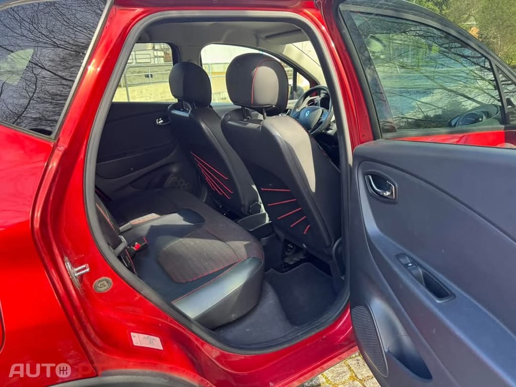 Renault Captur 1.2 TCe Exclusive EDC