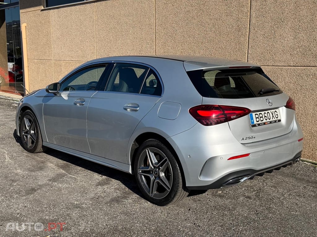 Mercedes-Benz A 250 e AMG LINE