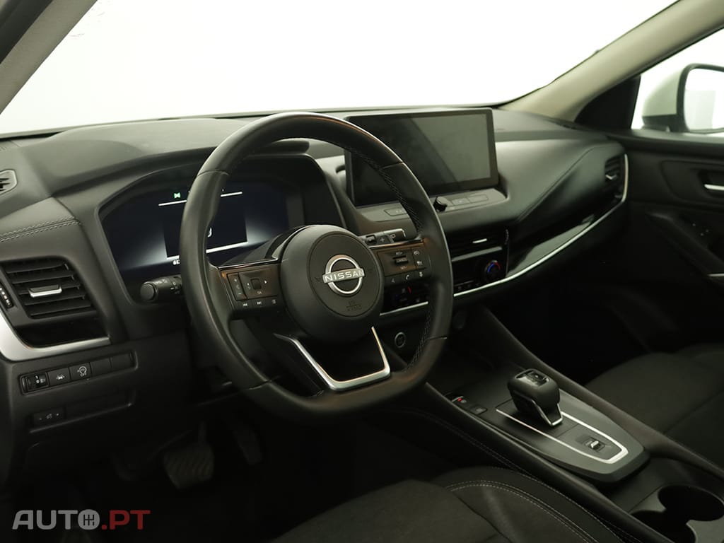 Nissan Qashqai Qashqai 1.3 DIG-T N-Connecta LED Xtronic