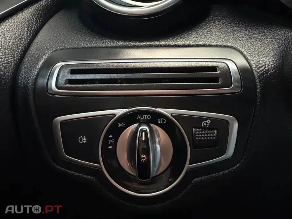 Mercedes-Benz C 300 h AMG Line