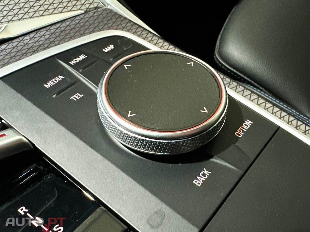 BMW 330 e Pack Desportivo M Auto