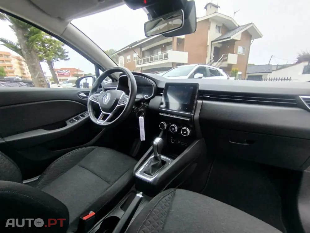 Renault Clio 1.6 E-Tech Full Hybrid Techno