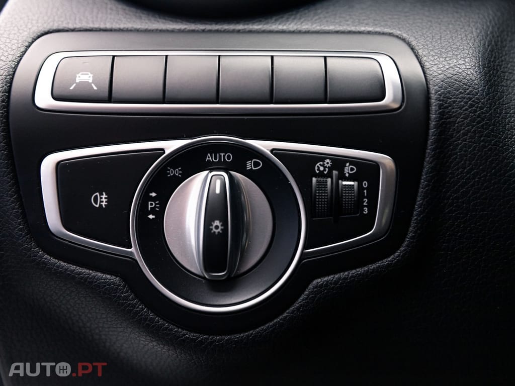 Mercedes-Benz C 220 d Station 9G-TRONIC AMG Line