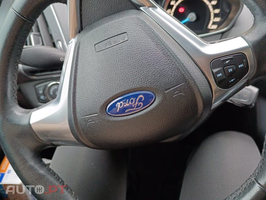 Ford B-Max 1.0 ECOBOST — fotografia 6