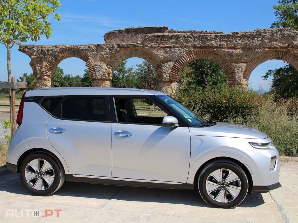 Kia Soul 64kWh