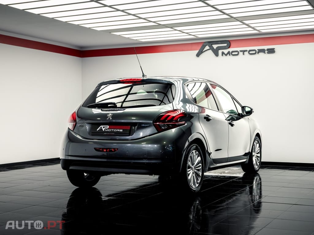 Peugeot 208 1.2 PureTech Allure