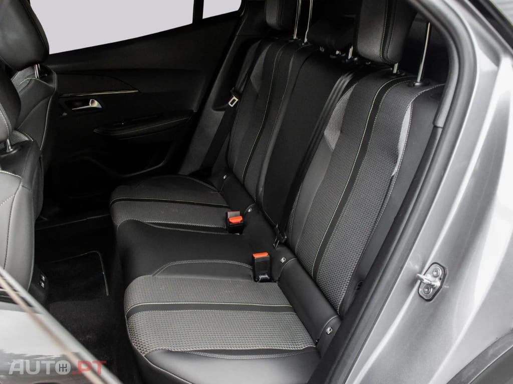 Peugeot 2008 1.5 BlueHDi GT Line EAT8