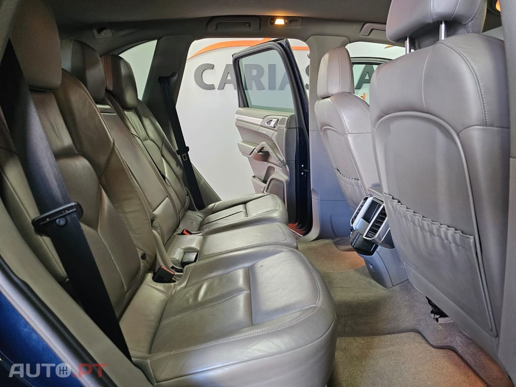 Porsche Cayenne Tiptronic