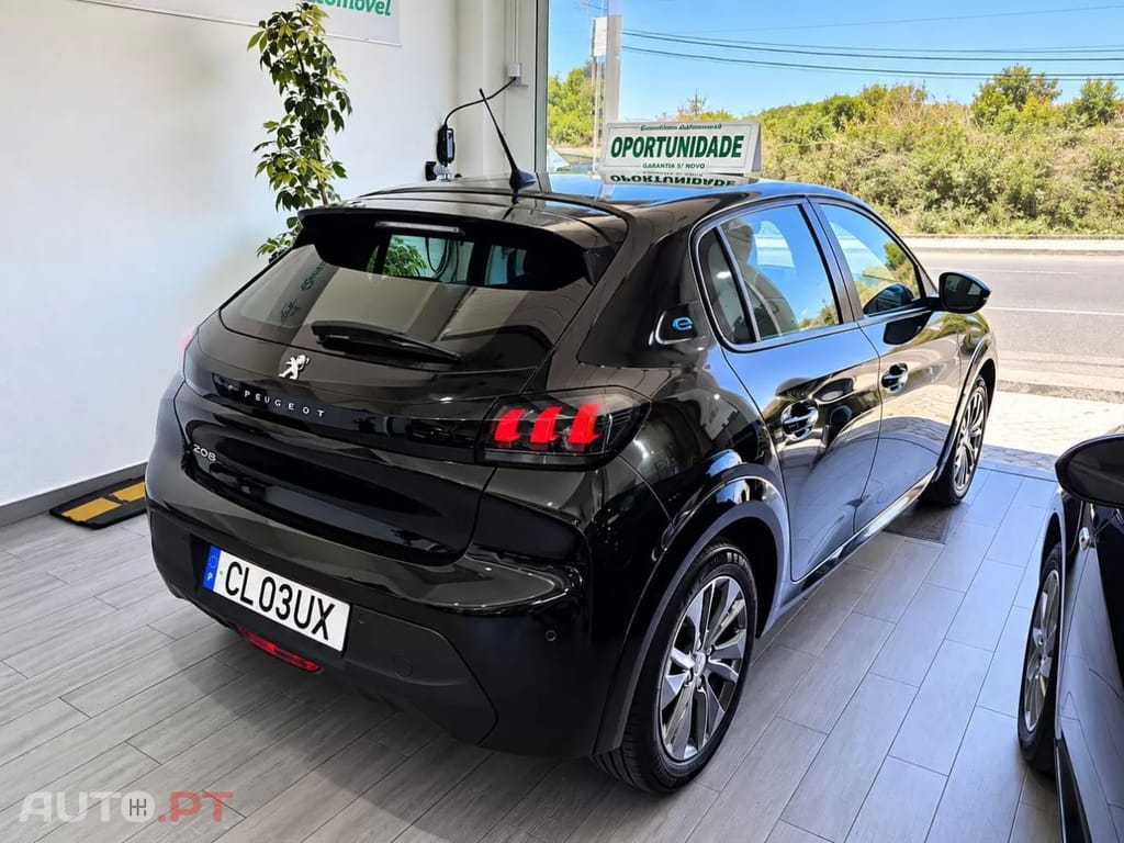 Peugeot E-208 50 kWh Active Pack foto 3