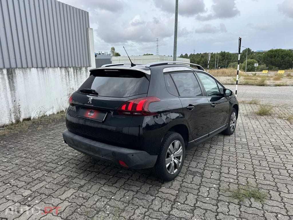 Peugeot 2008 1.5 BlueHDi Style
