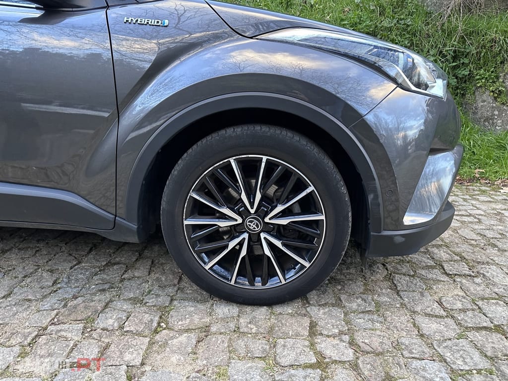 Toyota C-HR 1.8 Hybrid Lounge