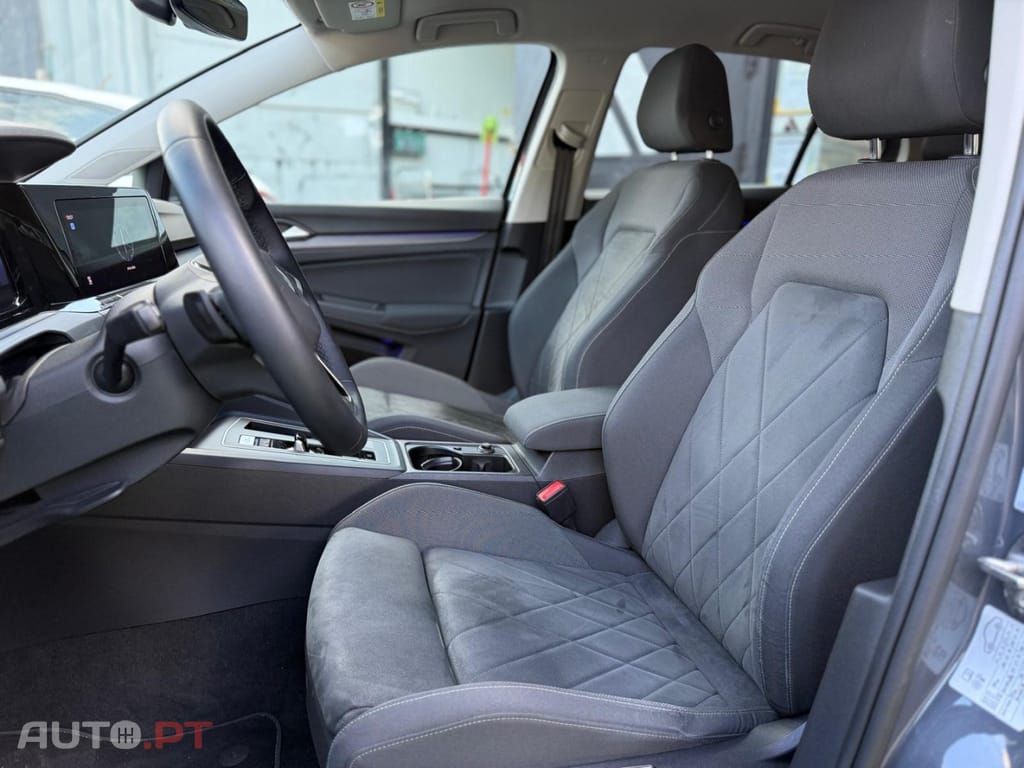 Volkswagen Golf 1.4 eHybrid OPF DSG Style