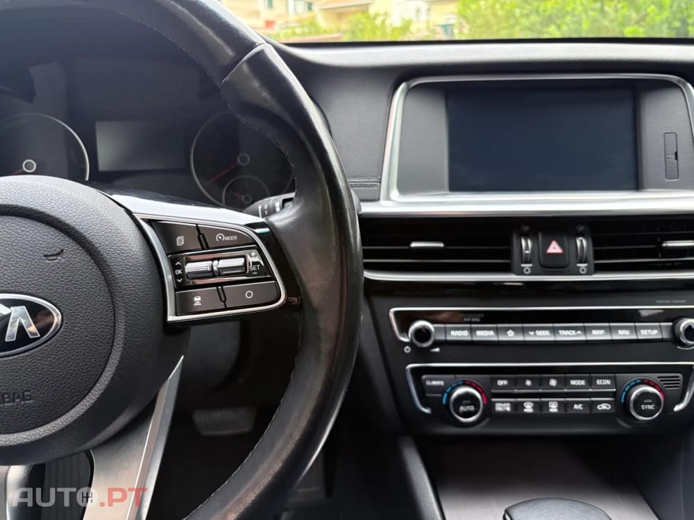 Kia Optima 2.0 CVVT PHEV
