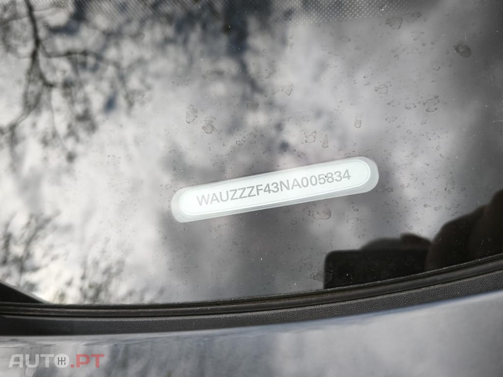 Audi A4 Avant 30 TDI S tronic