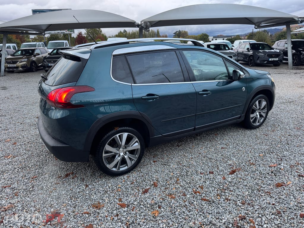 Peugeot 2008 1.2 PureTech Crossway EAT6