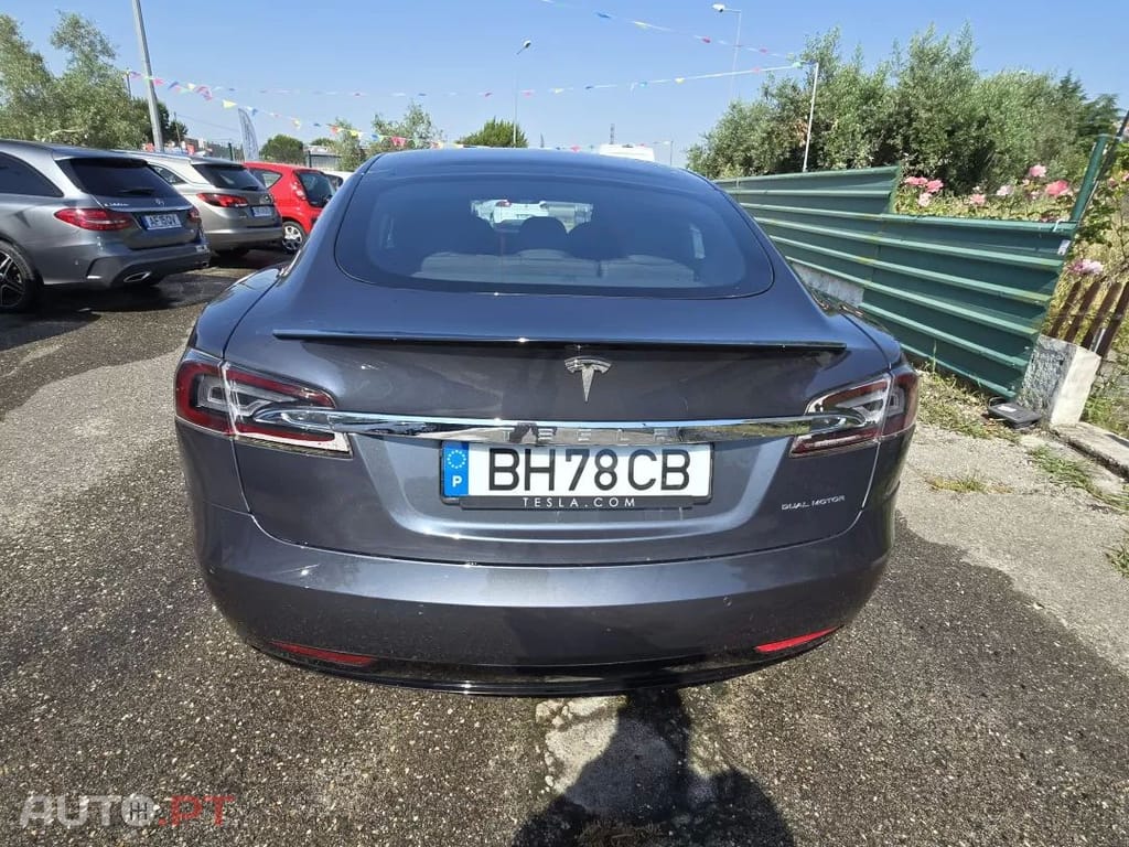 Tesla Model S Performance Ludicrous AWD