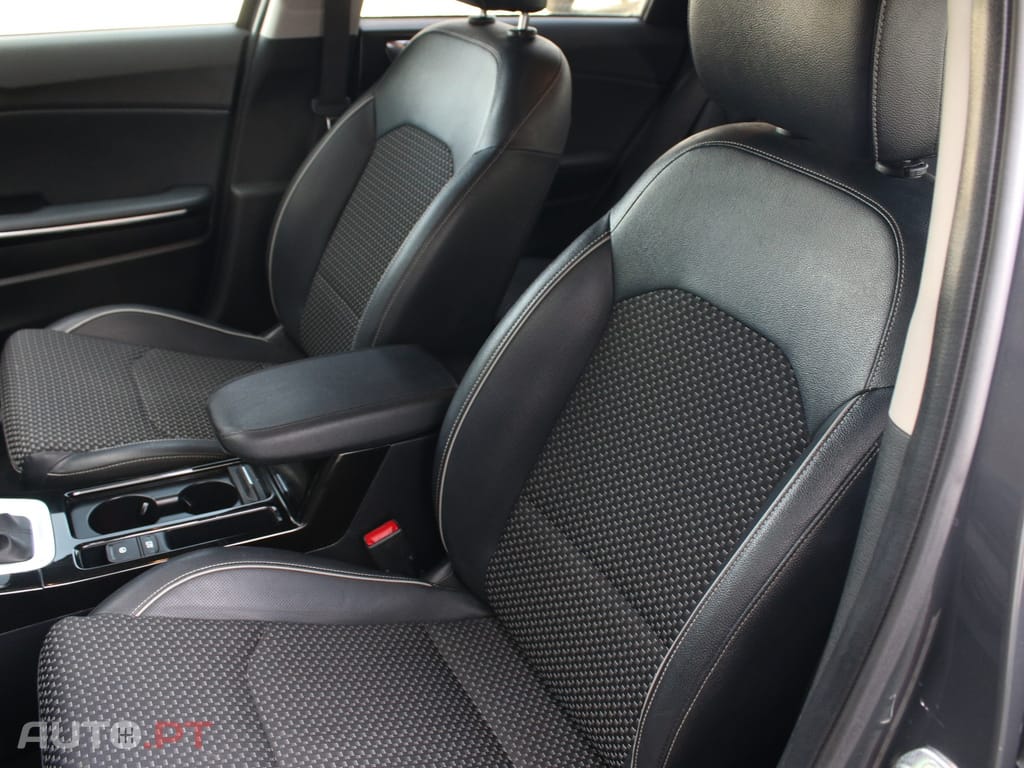 Kia Ceed SW 1.6 GDi PHEV Drive 6DCT
