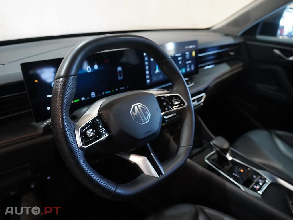 MG HS 1.5 T-GDI Plug In Hybrid Luxury