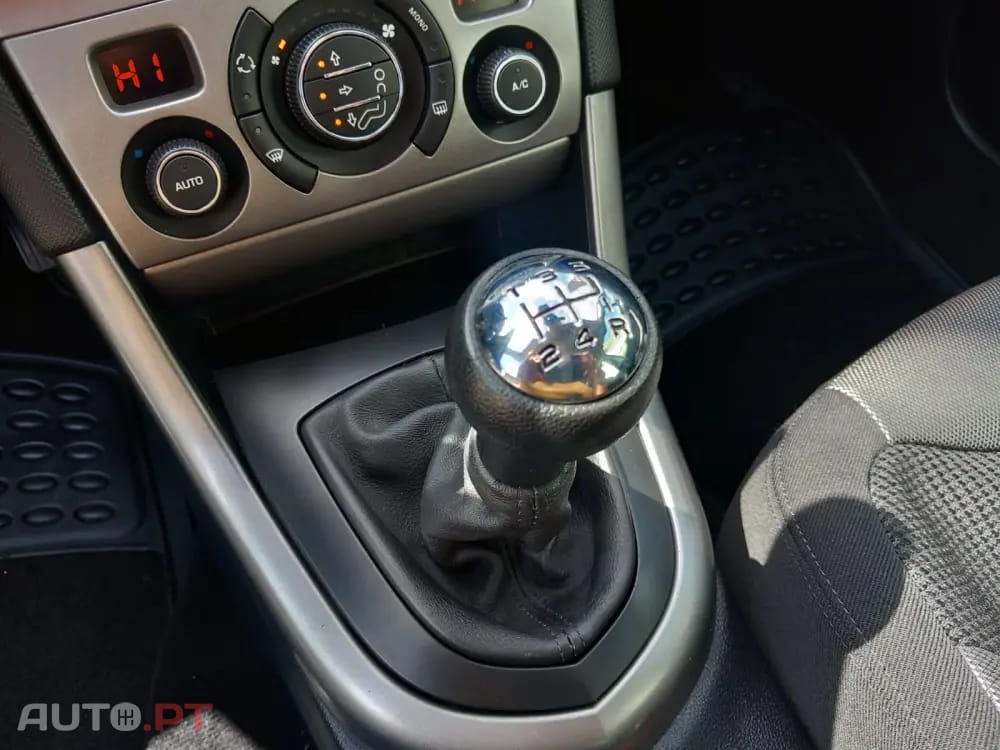 Peugeot 308 1.6 HDi Executive