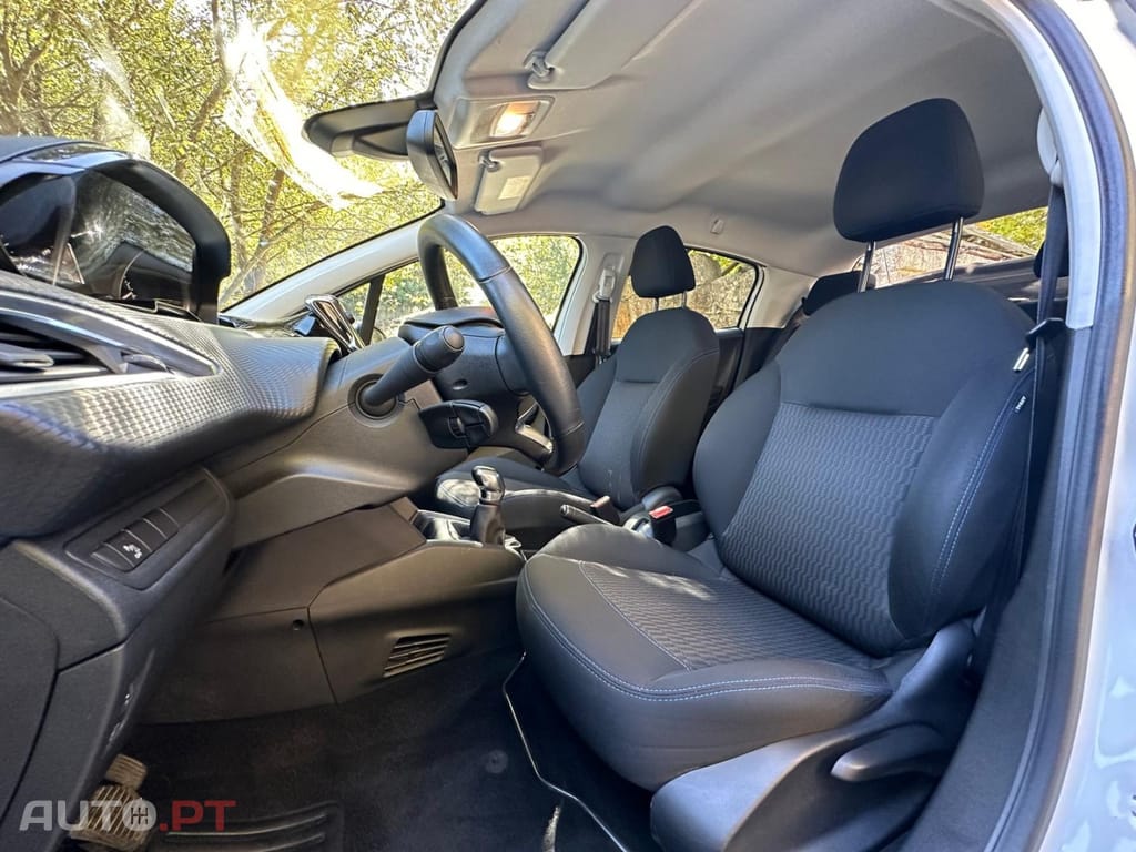 Peugeot 208 1.2 PureTech Style