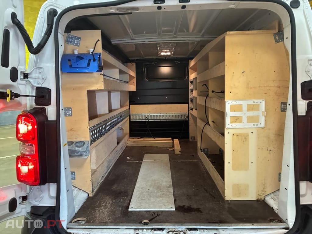 Peugeot Expert 2.0 BlueHDi Long Ashpalt