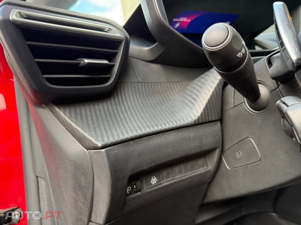 Peugeot 208 PureTech 100 EAT8 Allure
