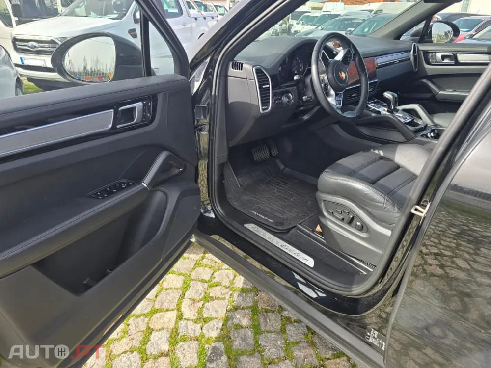 Porsche Cayenne E-Hybrid Tiptronic S