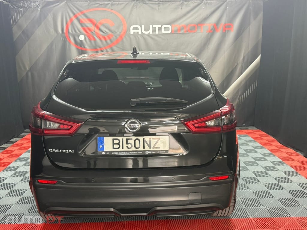 Nissan Qashqai 1.5 dCi N-Connecta J17 DCT
