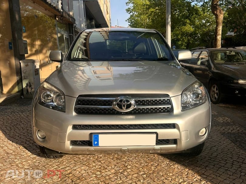 Toyota RAV4 2.2 D-4D X NAVI+RF+BM