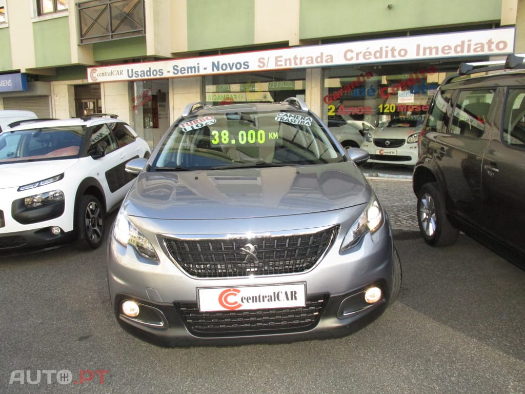 Peugeot 2008 1.2 PureTech Signature