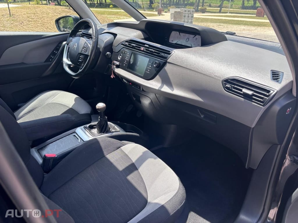 Citroën Grand C4 Spacetourer 1.6 BlueHDi Live — fotografia 14